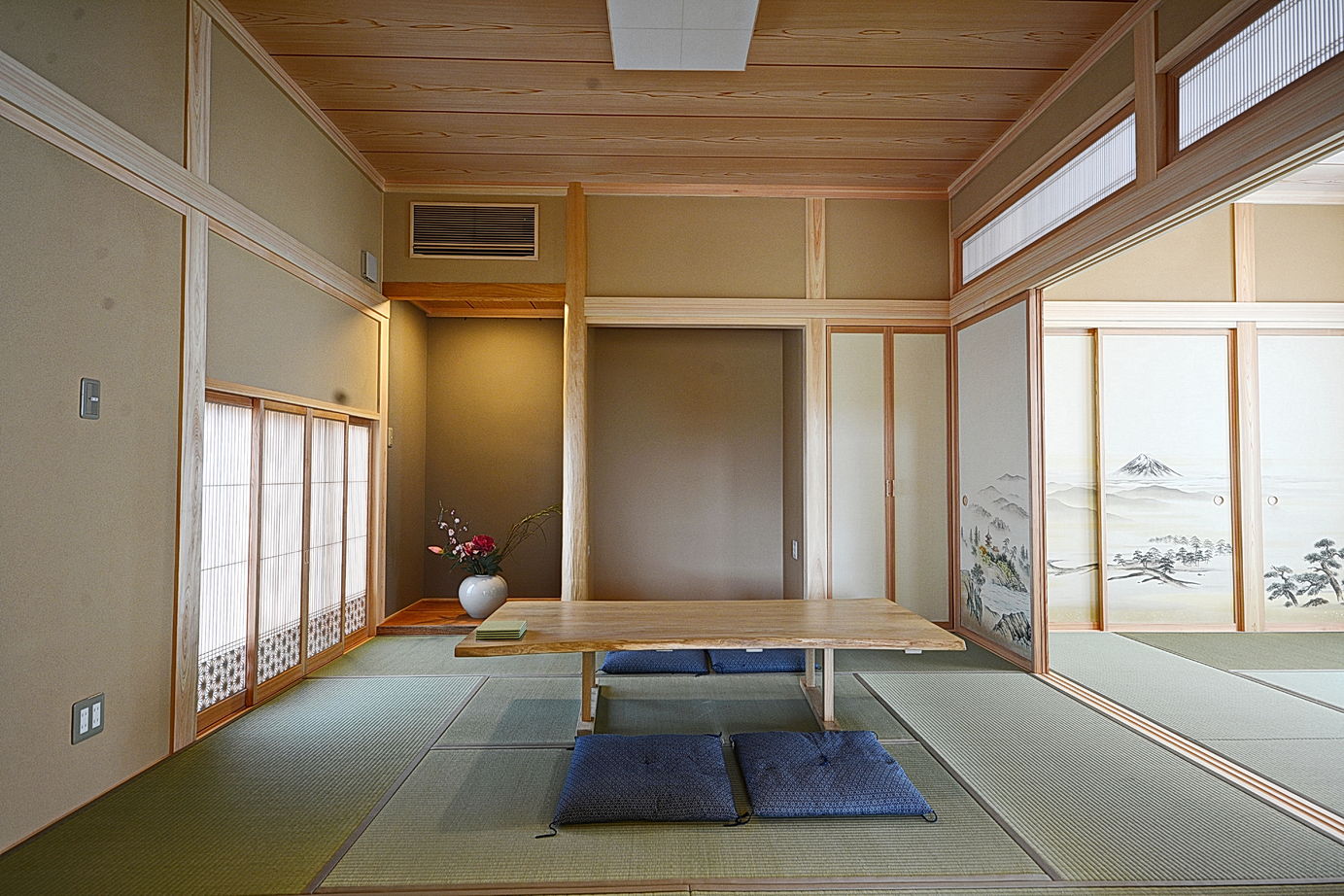 高橋材木店 タカハシホーム ヒノキの平屋建てで毎日を和かに、無垢材いっぱい純和風の住まいの建築実例画像5