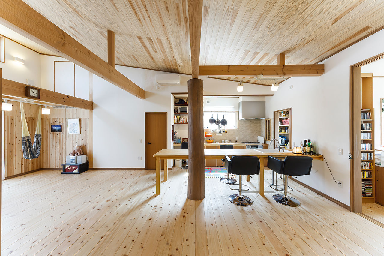 高橋材木店 タカハシホーム 【白石市/1900万円台】三角形の敷地を有効活用した平屋。子どもの感性をのばす、自然素材たっぷりの住まいの建築実例画像5
