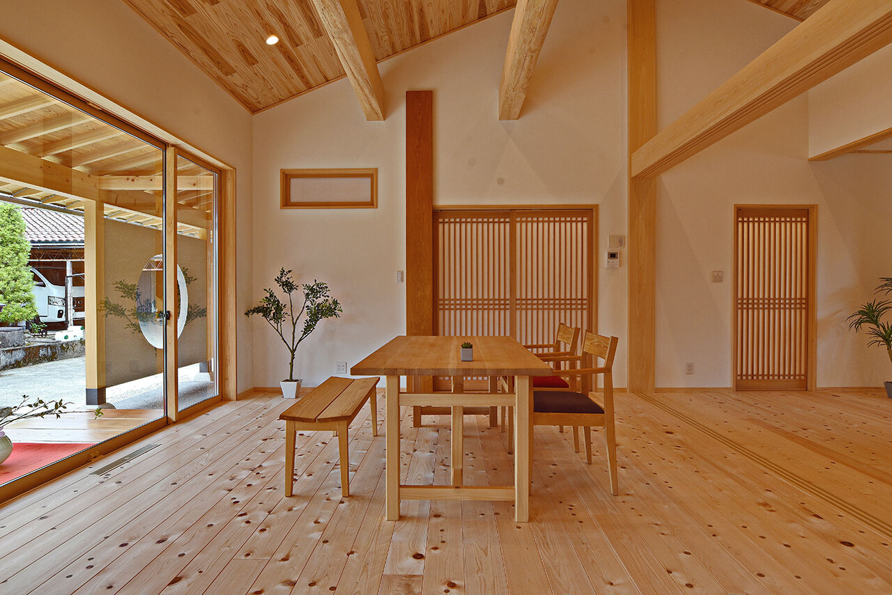 高橋材木店 タカハシホーム 【福島県相馬郡／3000～3099万円】親子２人が健やかに暮らす、上品な和風の平屋の建築実例画像2