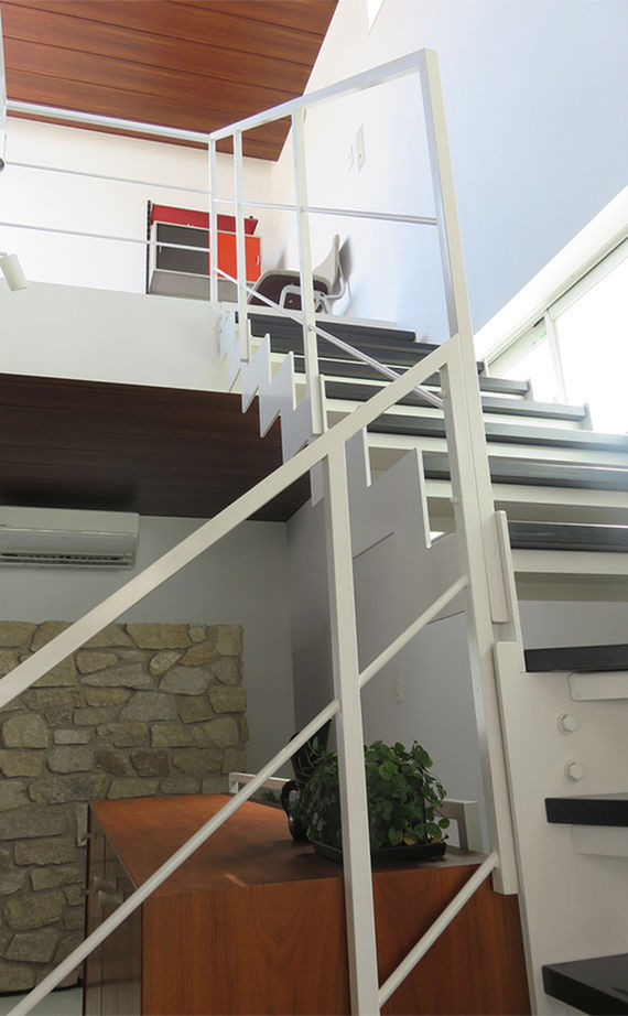 トーヨー冨士工 【17.7坪/狭小地/3階建て/間取り図あり】17坪の敷地で叶える吹き抜けが心地よさを誘う家。の建築実例画像9