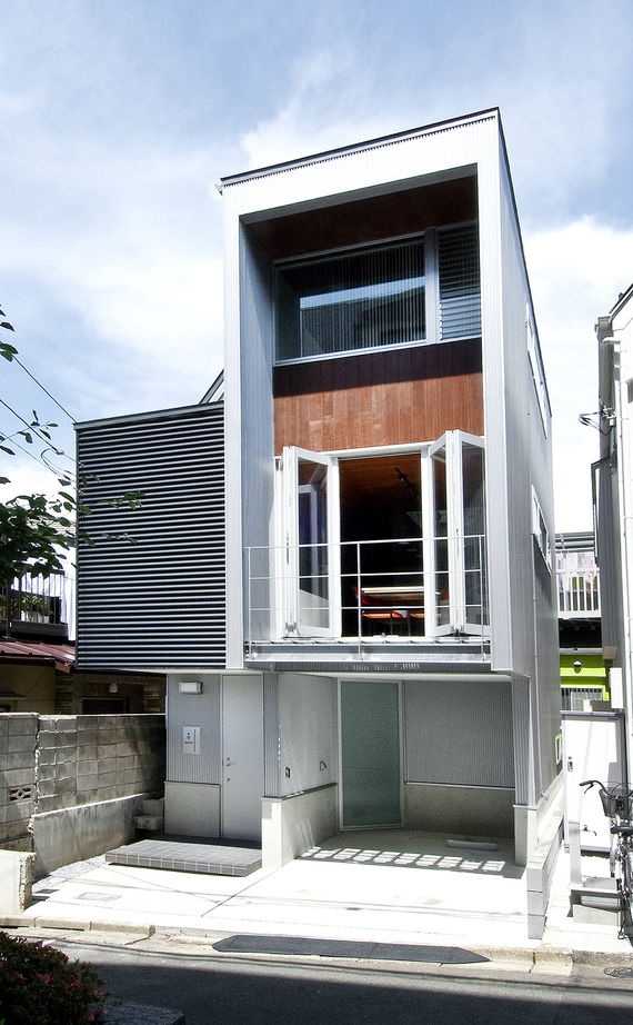 トーヨー冨士工 【17.7坪/狭小地/3階建て/間取り図あり】17坪の敷地で叶える吹き抜けが心地よさを誘う家。の建築実例画像20