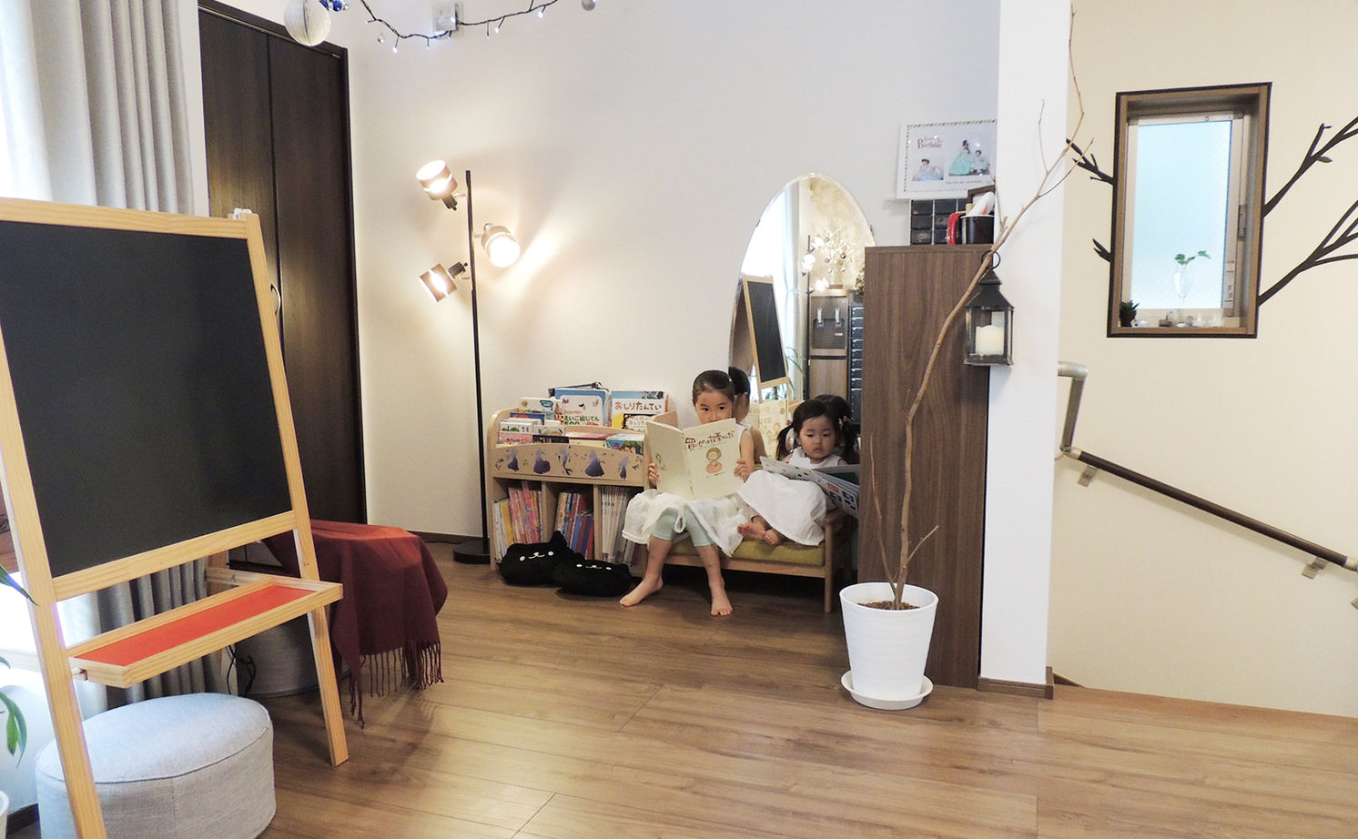 トーヨー冨士工 【1000万円台/23.8坪/狭小地/3階建て】狭小地を活かした落ち着きのある3階建ての家の建築実例画像7