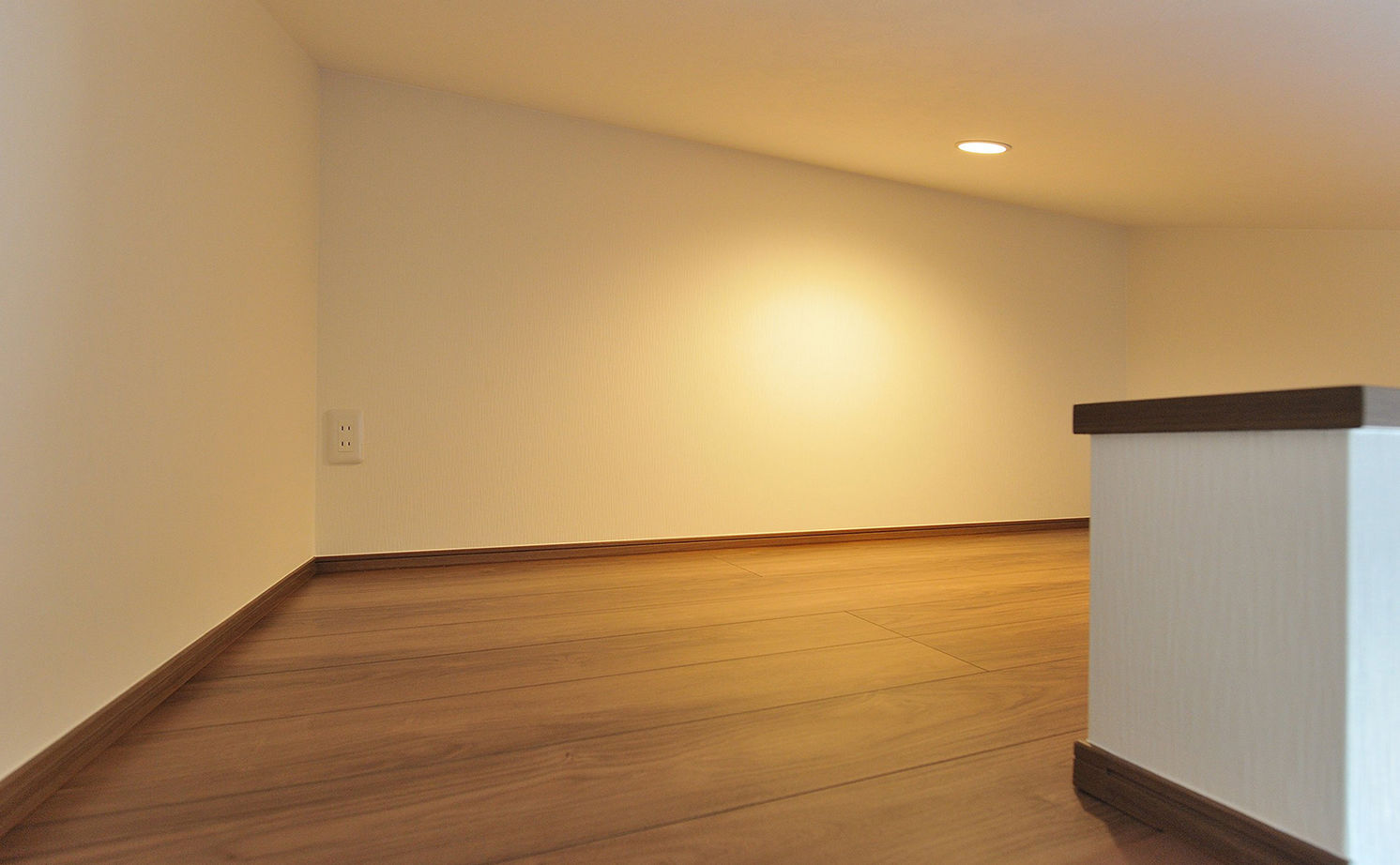 トーヨー冨士工 【1000万円台/23.8坪/狭小地/3階建て】狭小地を活かした落ち着きのある3階建ての家の建築実例画像14