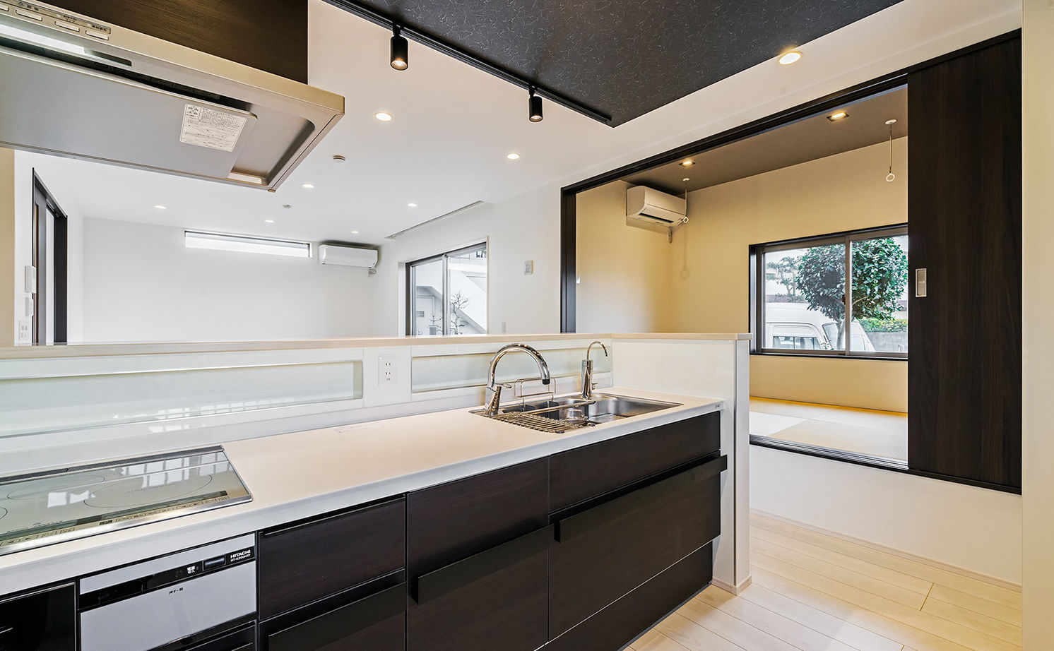 トーヨー冨士工 【2000万円台/30坪台/2階建て/間取り図あり】子どもを見守りながら家事を効率的にこなせる間取りのお家の建築実例画像2