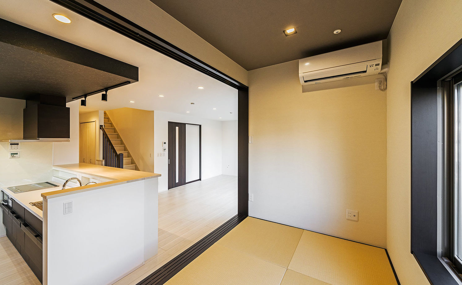 トーヨー冨士工 【2000万円台/30坪台/2階建て/間取り図あり】子どもを見守りながら家事を効率的にこなせる間取りのお家の建築実例画像3