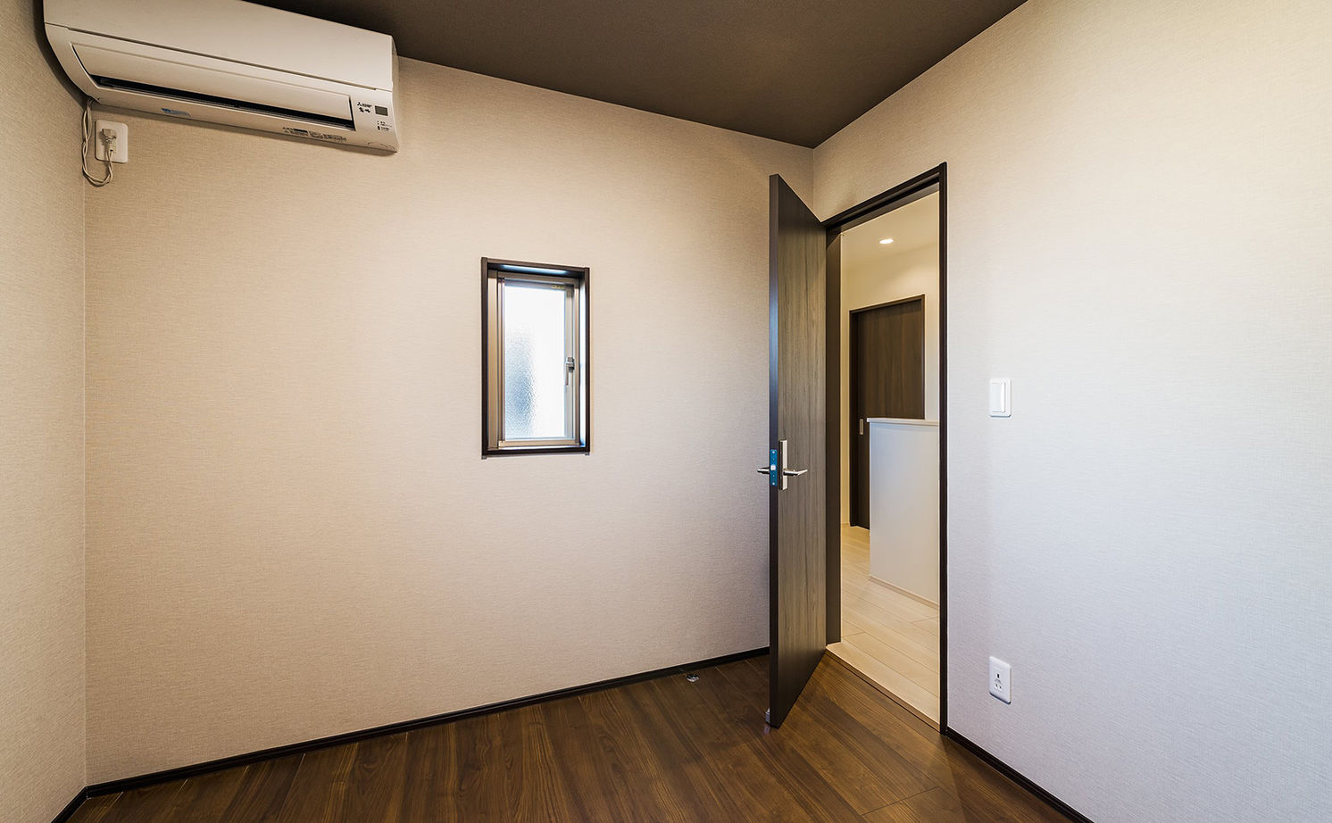 トーヨー冨士工 【2000万円台/30坪台/2階建て/間取り図あり】子どもを見守りながら家事を効率的にこなせる間取りのお家の建築実例画像17