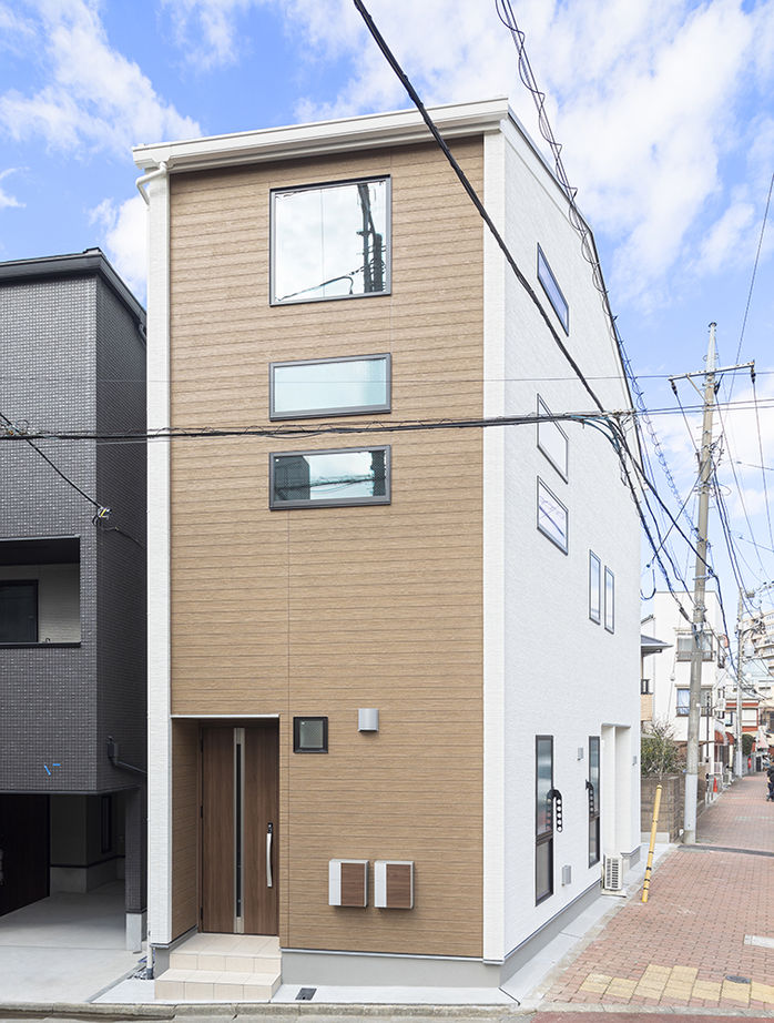 トーヨー冨士工 【2000万円台/18坪/狭小地/二世帯/間取り図有】将来の住まいを見据えた完全分離型の二世帯住宅の建築実例画像