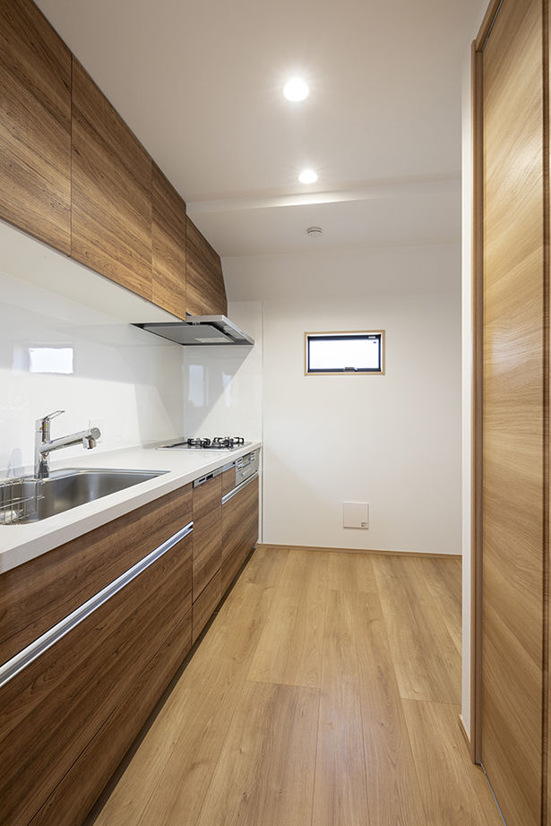 トーヨー冨士工 【2000万円台/18坪/狭小地/二世帯/間取り図有】将来の住まいを見据えた完全分離型の二世帯住宅の建築実例画像5