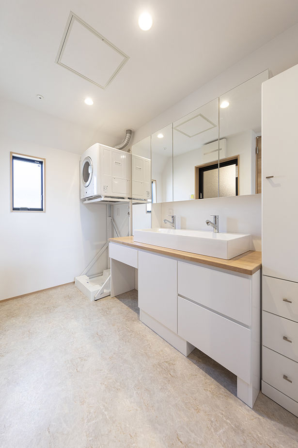 トーヨー冨士工 【2000万円台/18坪/狭小地/二世帯/間取り図有】将来の住まいを見据えた完全分離型の二世帯住宅の建築実例画像8