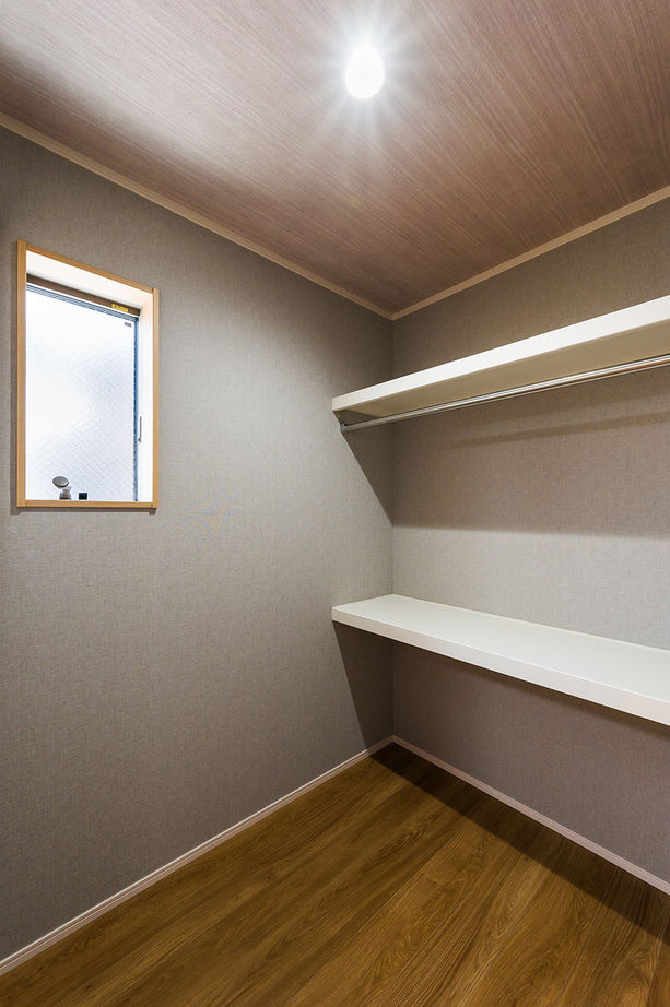 トーヨー冨士工 【2000万円台/3階建て/二世帯/間取り図有】 28坪の敷地で叶える完全分離型二世帯住宅の建築実例画像6