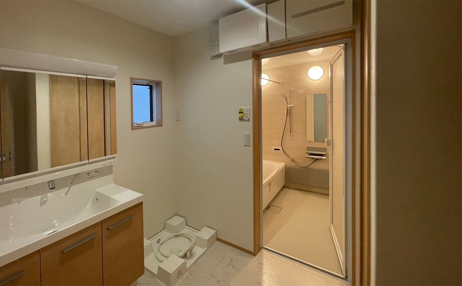 トーヨー冨士工 【2階建/ルーフバルコニー/ビルドインガレージ/間取り図あり】ゆとりある空間を活かした帰ってきたくなる家の建築実例画像8