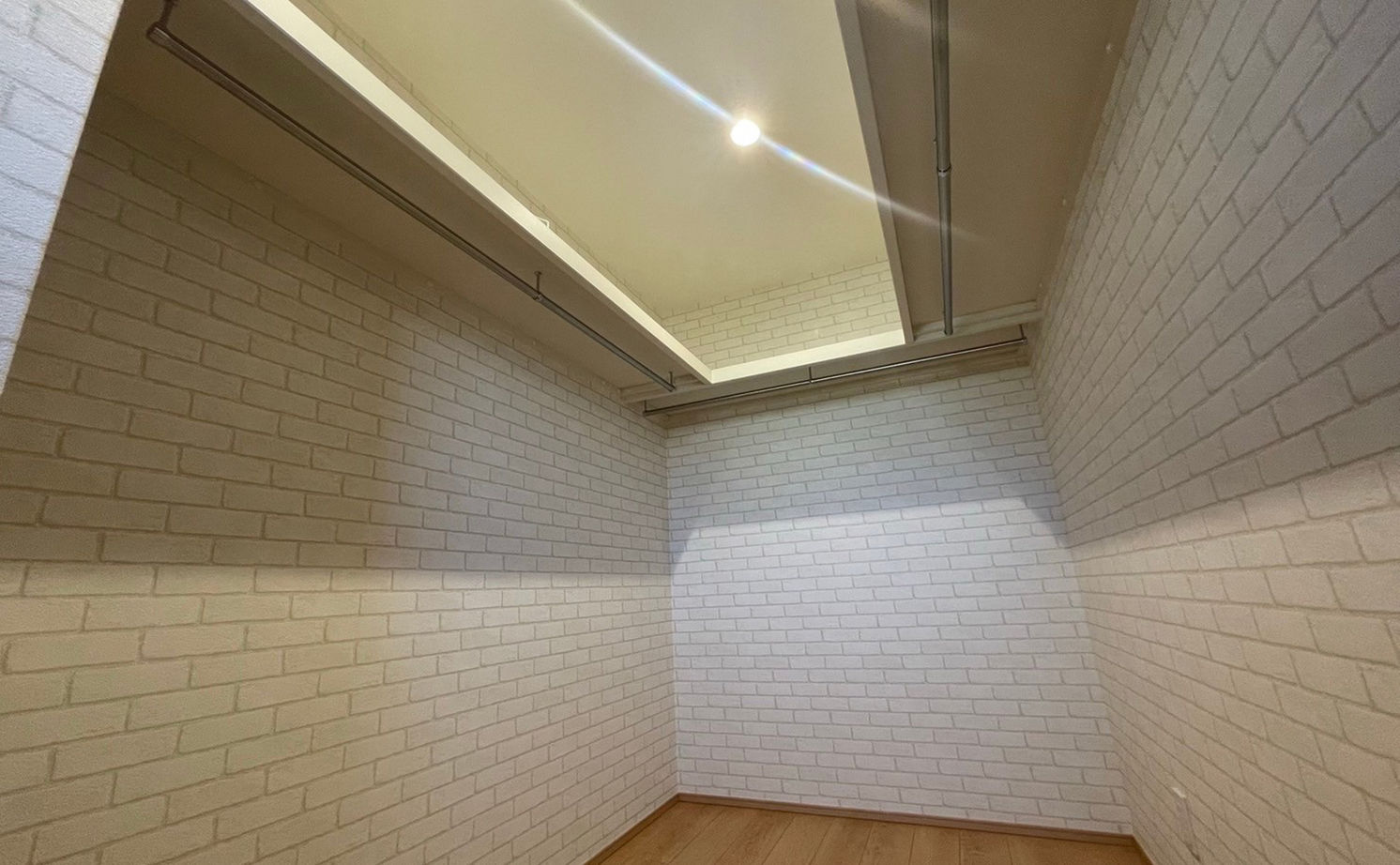 トーヨー冨士工 【2階建/ルーフバルコニー/ビルドインガレージ/間取り図あり】ゆとりある空間を活かした帰ってきたくなる家の建築実例画像10