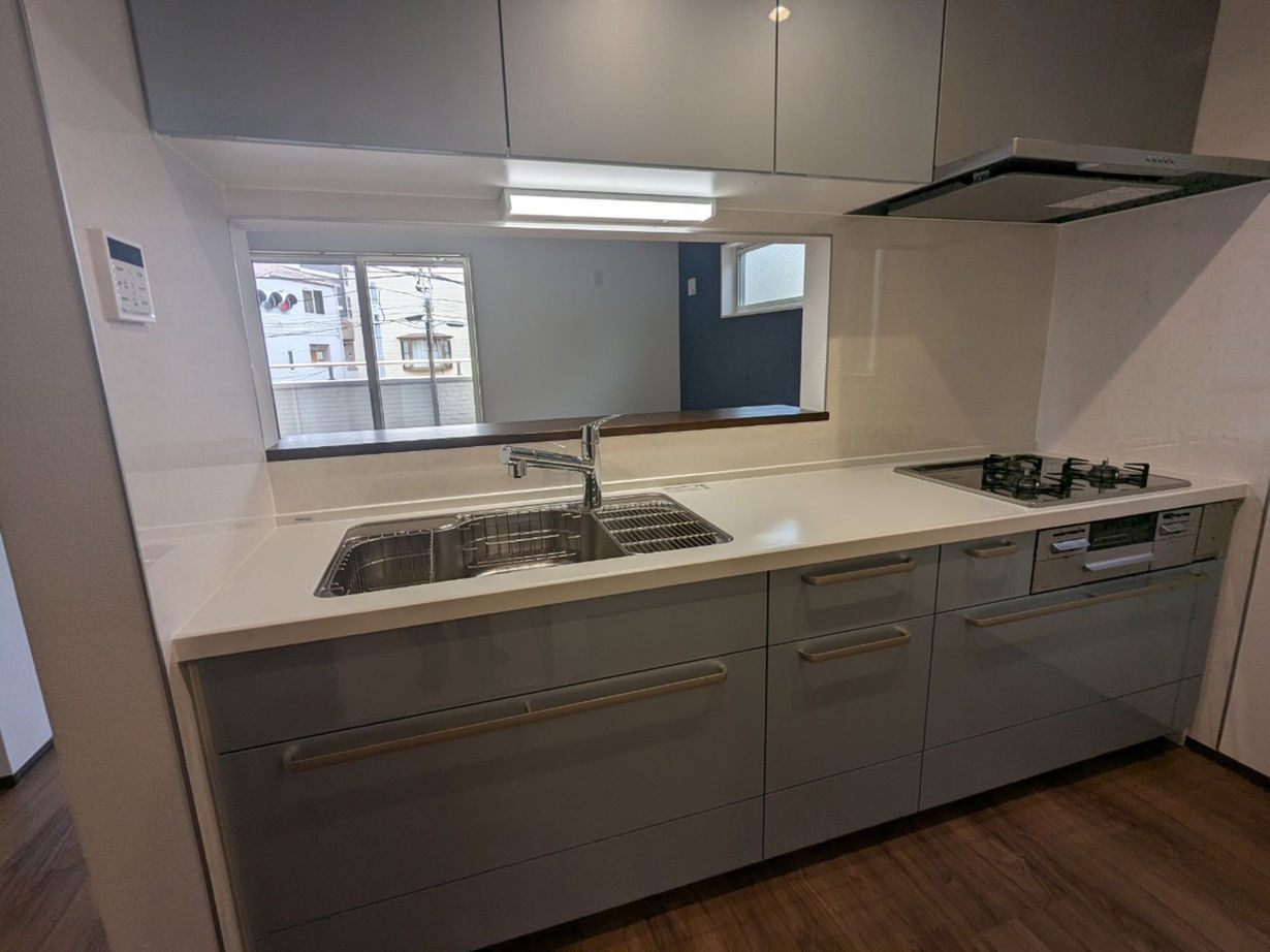 トーヨー冨士工 【東京都】狭小地に完全分離の二世帯住宅が完成の建築実例画像3