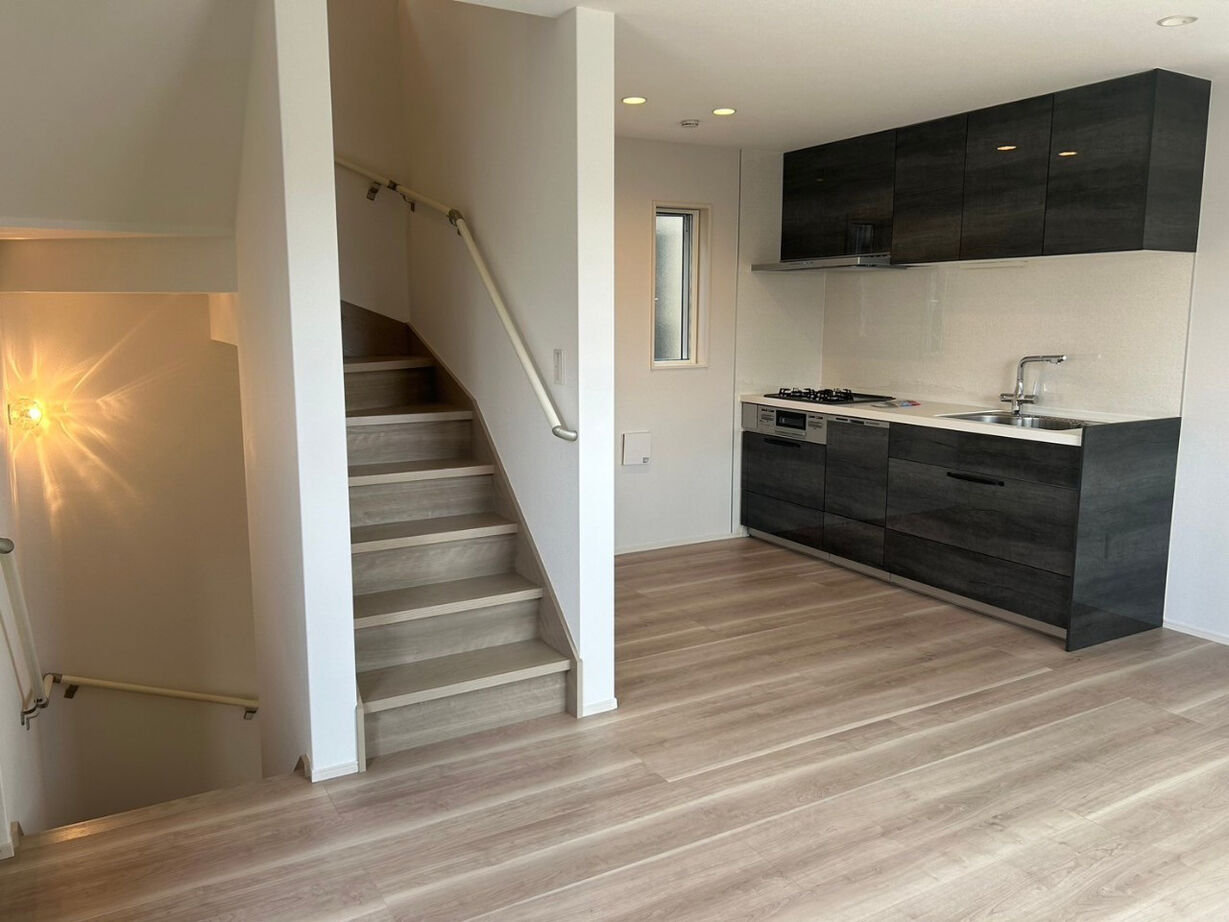 トーヨー冨士工 【狭小地/3階建て/2000万円台/間取り図あり】自然を感じられる3階建ての建築実例画像