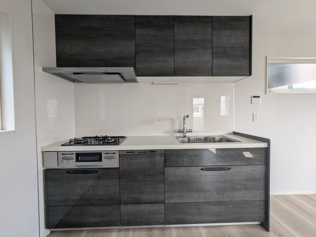 トーヨー冨士工 【狭小地/3階建て/2000万円台/間取り図あり】自然を感じられる3階建ての建築実例画像2