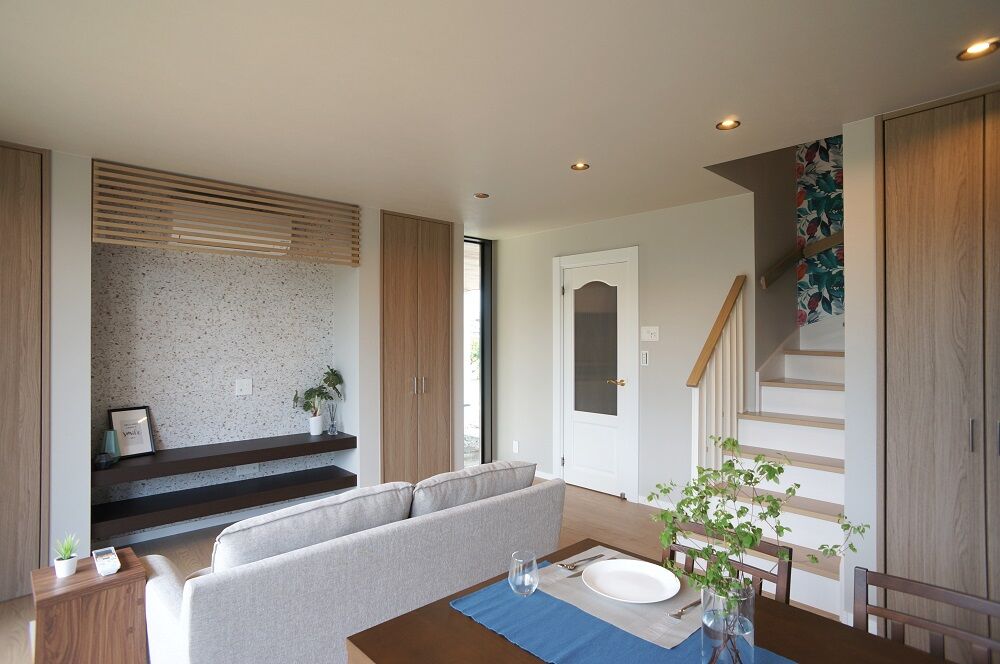 伸和建設 【本体価格2000万円台×39坪×ガレージ】家事ラク動線を意識したホテルライクなガレージハウスの建築実例画像3