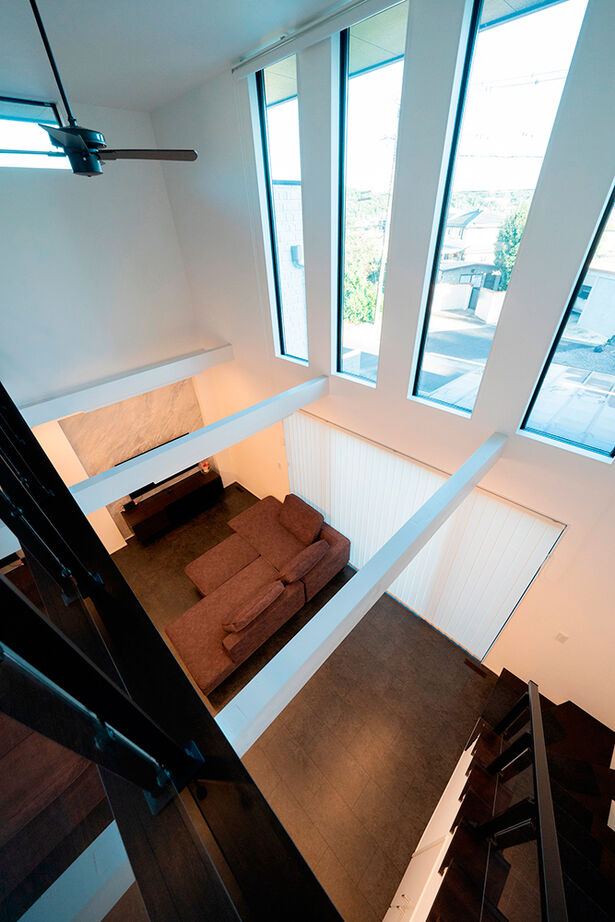 伸和建設 【岐阜県｜2000万円台｜30坪台】生活感のないシンプルモダンなデザイン×吹抜リビング×家事ラク間取りの家の建築実例画像11