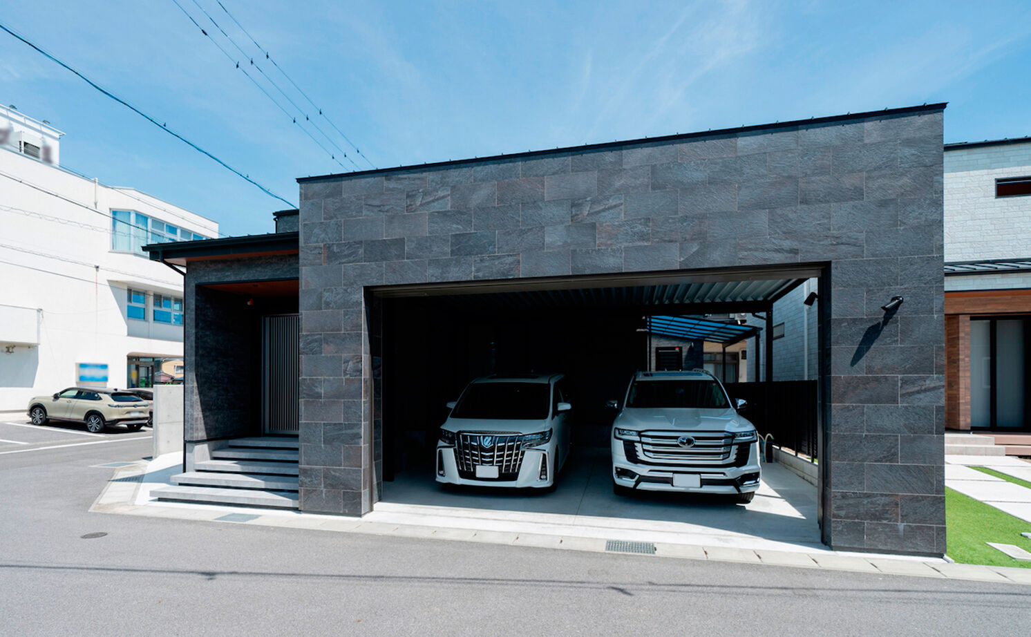 伸和建設 【岐阜県｜30坪台｜3000万円台】収納充実×家事ラク間取り。素材感で魅せるホテルライクなガレージハウスの建築実例画像6