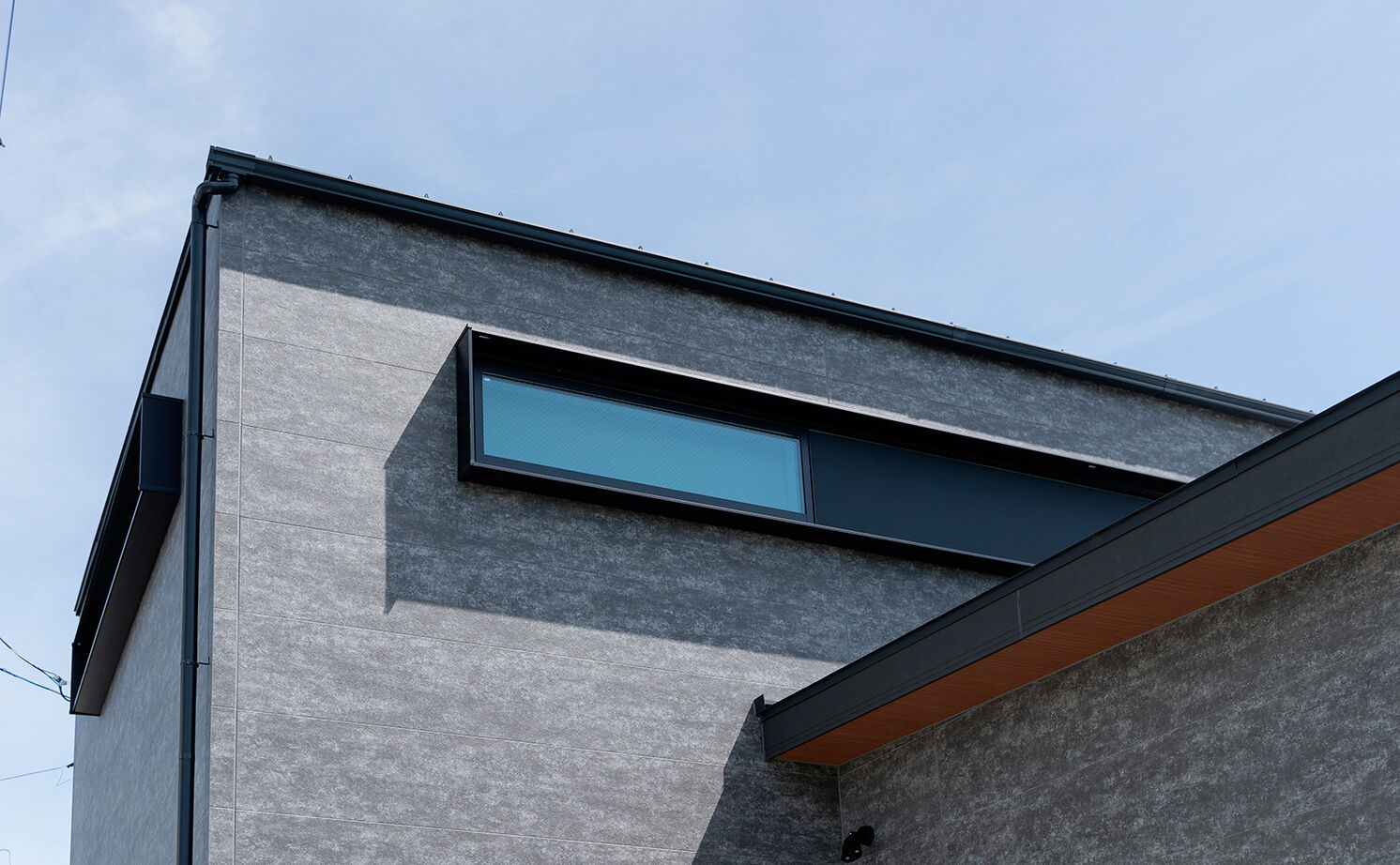 伸和建設 【岐阜県｜30坪台｜3000万円台】収納充実×家事ラク間取り。素材感で魅せるホテルライクなガレージハウスの建築実例画像12