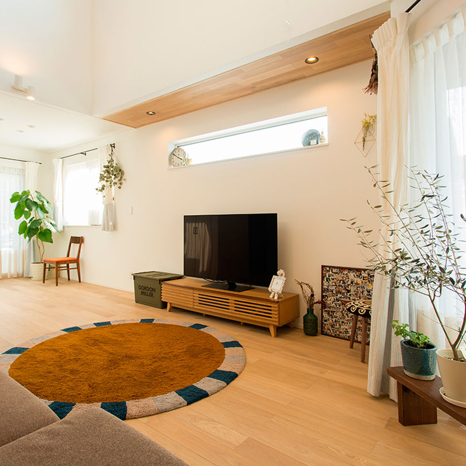 アイザワホーム 【札幌市×2LDK間取り図】吹抜とスケルトン階段がつくりだす圧巻のスケール感。意匠性の高いデザインに魅了の建築実例画像2