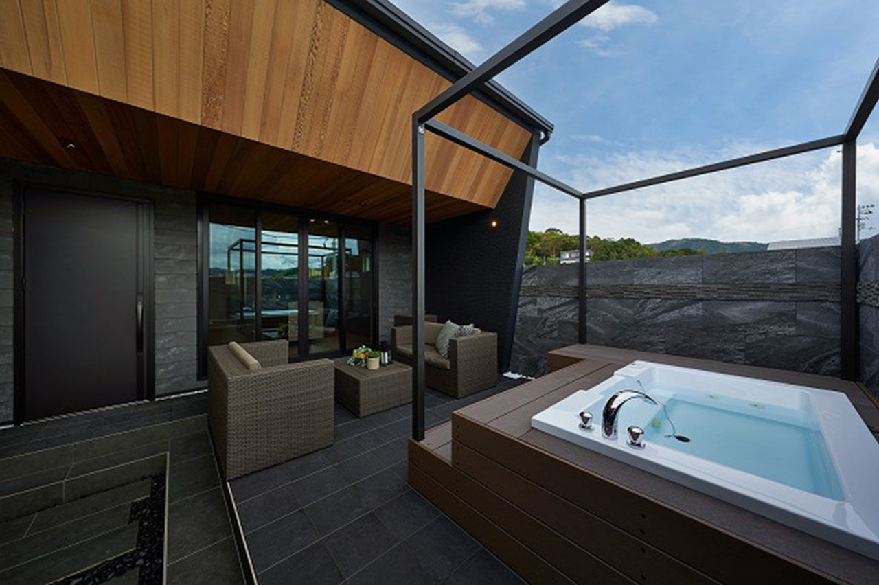 建匠 【2000万円台／平屋／間取り図有】ラグジュアリーテラスとビルトインガレージも。洗練された大人の住まいの建築実例画像3