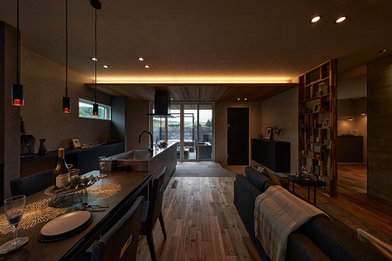 建匠 【2000万円台／平屋／間取り図有】ラグジュアリーテラスとビルトインガレージも。洗練された大人の住まいの建築実例画像4