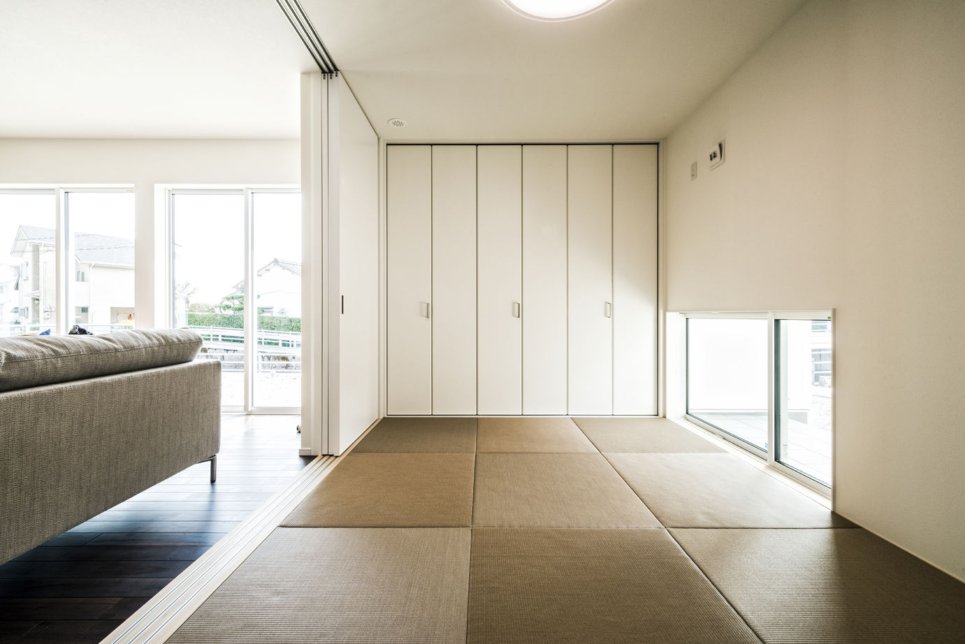 建匠 【2000万円台／ガレージハウス／間取り図有】日常を非日常に演出。インナーガレージのある美しい住まいの建築実例画像6