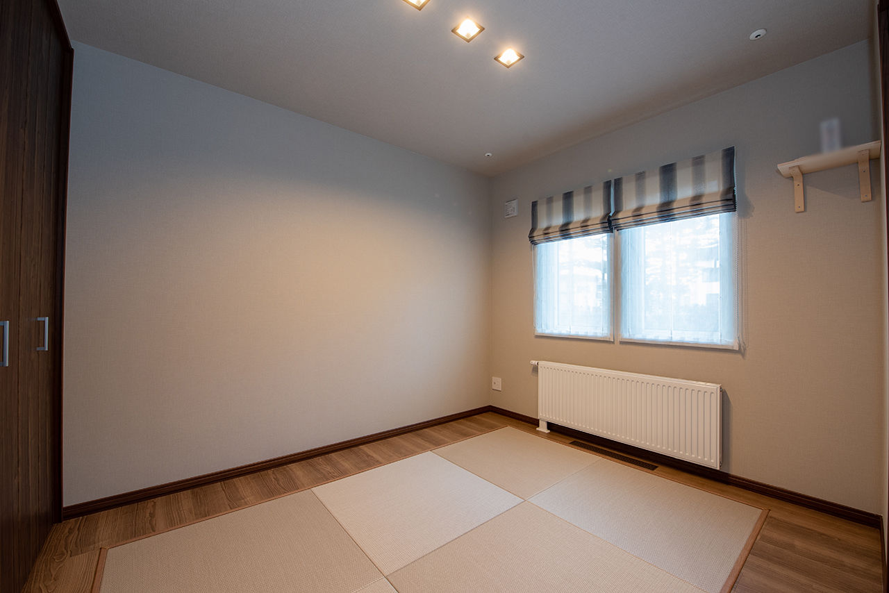 シロクマホーム 【平屋/夫婦＋カメ/32坪】将来の暮らしやすさを考えた、夫婦ふたりの平屋。床はフラット、ドアは引き戸にの建築実例画像7