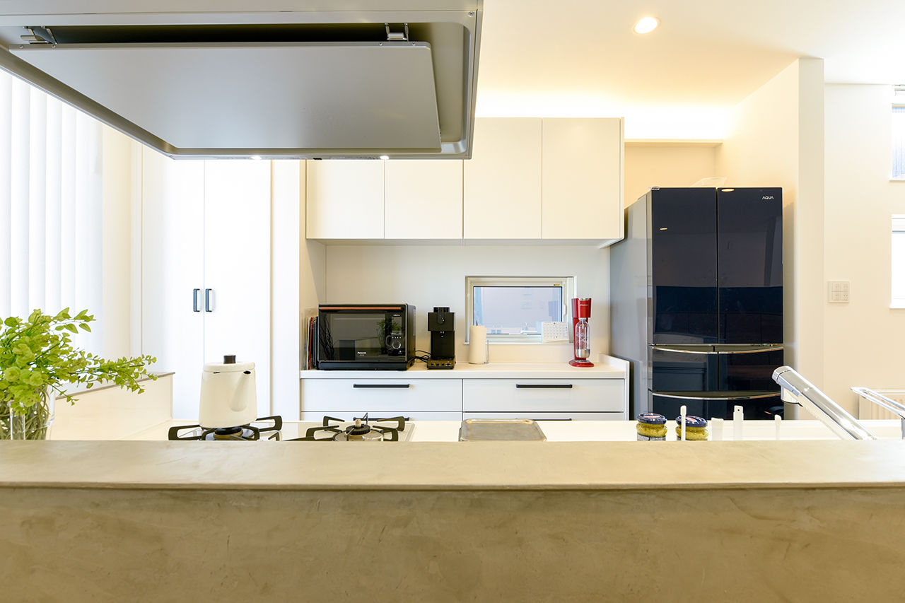 シロクマホーム 【夫婦＋子ども3人/延床32坪】狭小地（36坪）でも陽当たり良好な工夫満載。2階リビングのおうちの建築実例画像10