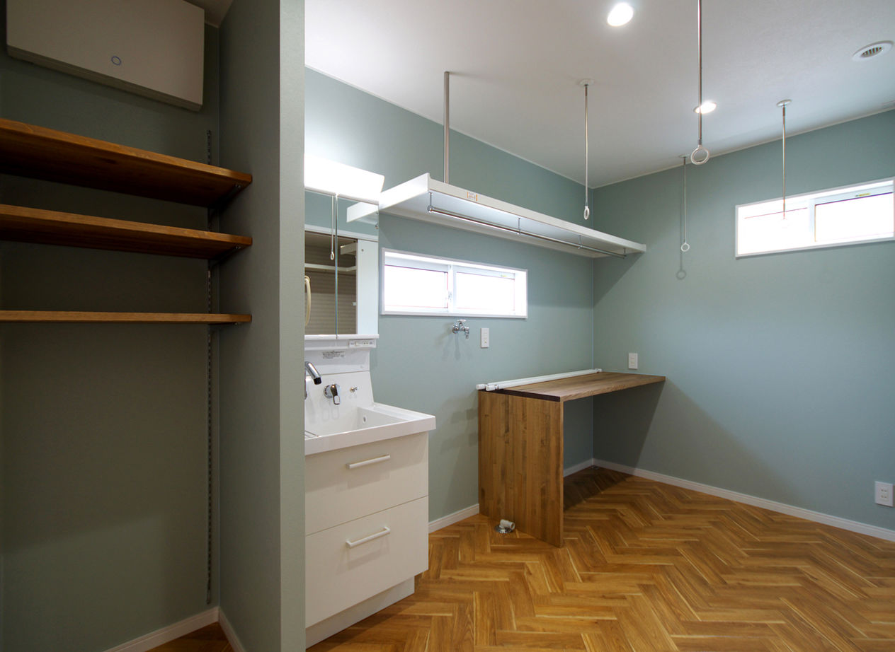 ケンコーホーム 【大村市/40代/5LDK】住宅街の中にあっても一段と映えるドーマー窓のある家の建築実例画像8