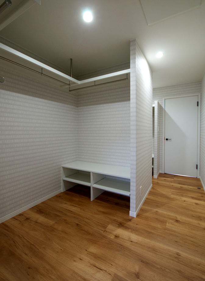 ケンコーホーム 【大村市/40代/5LDK】住宅街の中にあっても一段と映えるドーマー窓のある家の建築実例画像9