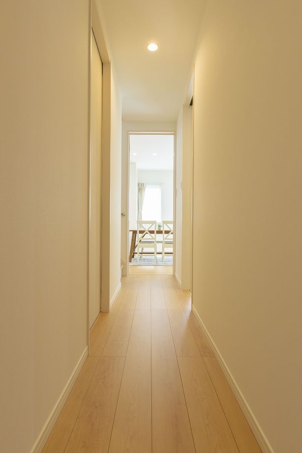 タツノコホーム 【兵庫県山崎町×1000万円台前半×約50坪】プライバシーと採光の両方に配慮したハコ型の家┃駐車場つきの建築実例画像7