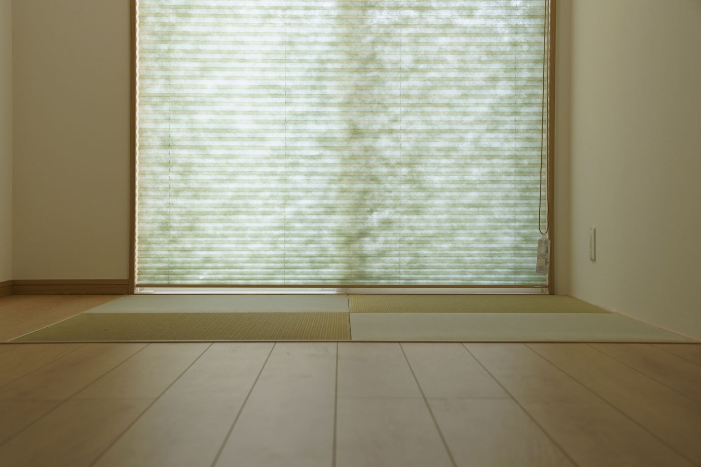 タツノコホーム 【明石市×1000万円以内×狭小×車２台×約20坪】水回りを工夫してリビングに大空間を実現した家┃駐車場つきの建築実例画像8