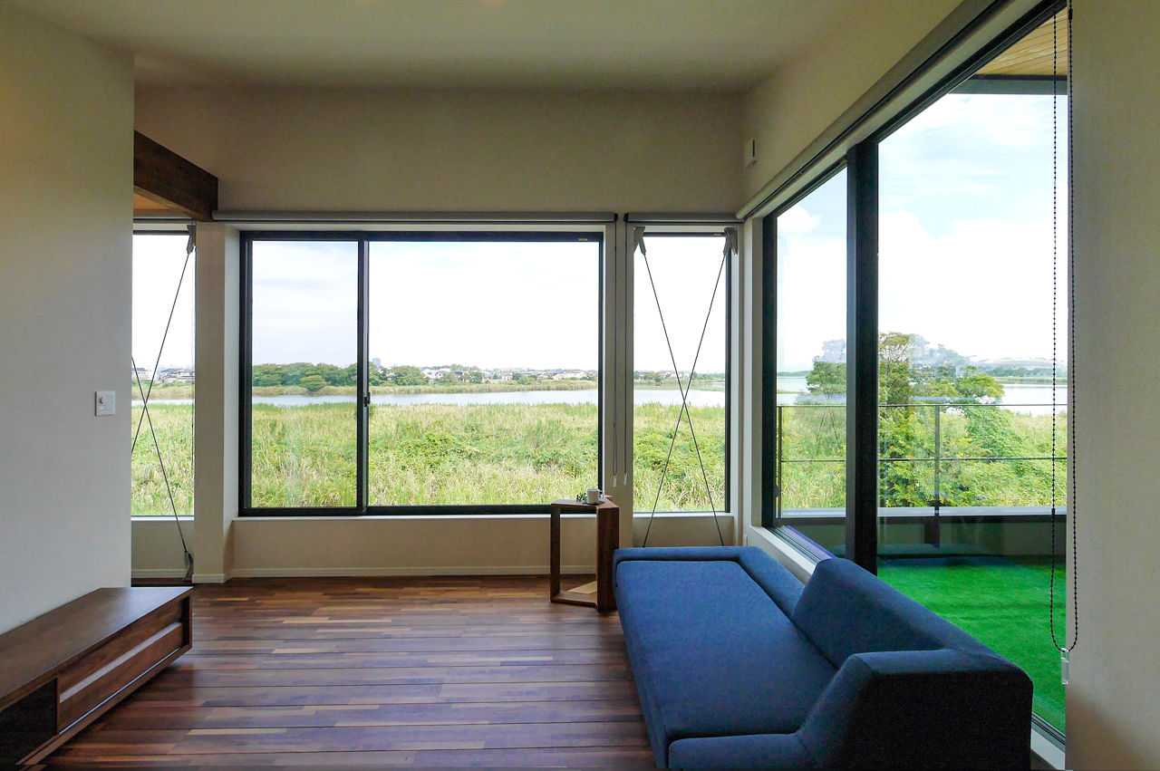 GREEN STYLE（グリーンスタイル） 2階リビング｜鳥屋野潟と、空と、白鳥の飛来を、のぞむ家の建築実例画像3