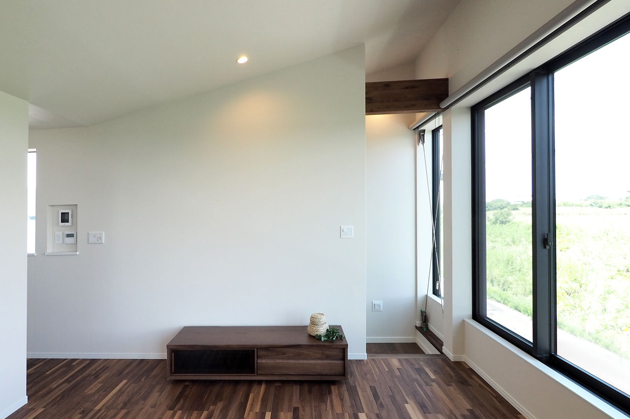 GREEN STYLE（グリーンスタイル） 2階リビング｜鳥屋野潟と、空と、白鳥の飛来を、のぞむ家の建築実例画像5