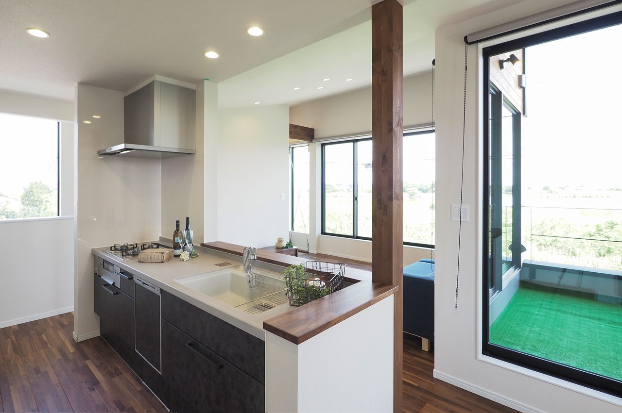 GREEN STYLE（グリーンスタイル） 2階リビング｜鳥屋野潟と、空と、白鳥の飛来を、のぞむ家の建築実例画像9