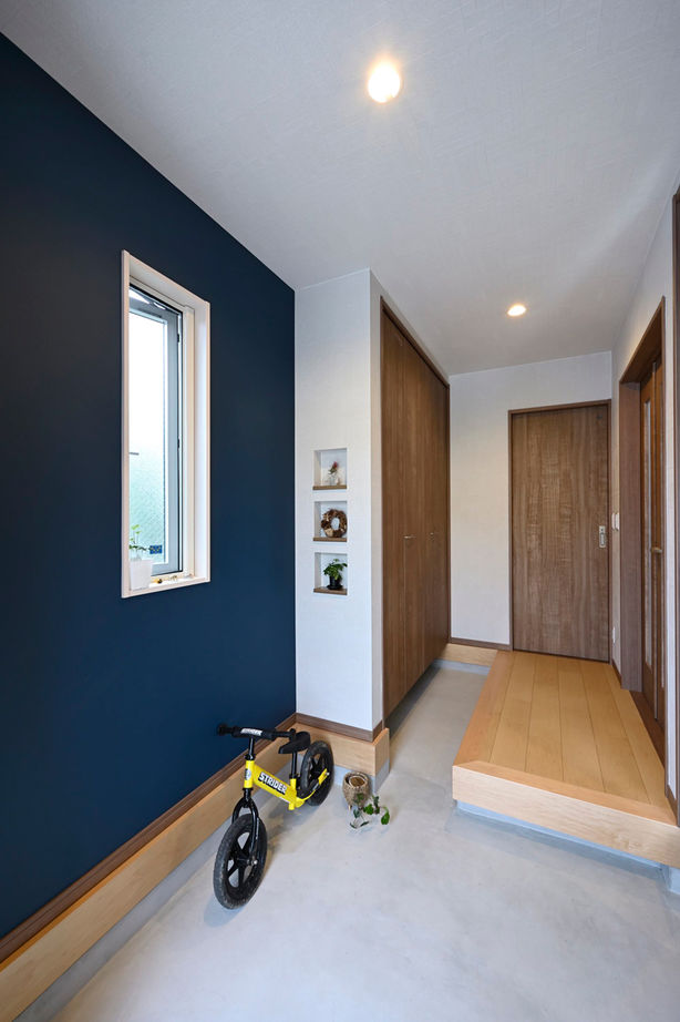 １００年住宅のゼロホーム 摂津市｜６mの高天井で格別の開放感を演出。憧れのログハウスを思わせるカジュアルデザインの平屋の建築実例画像9