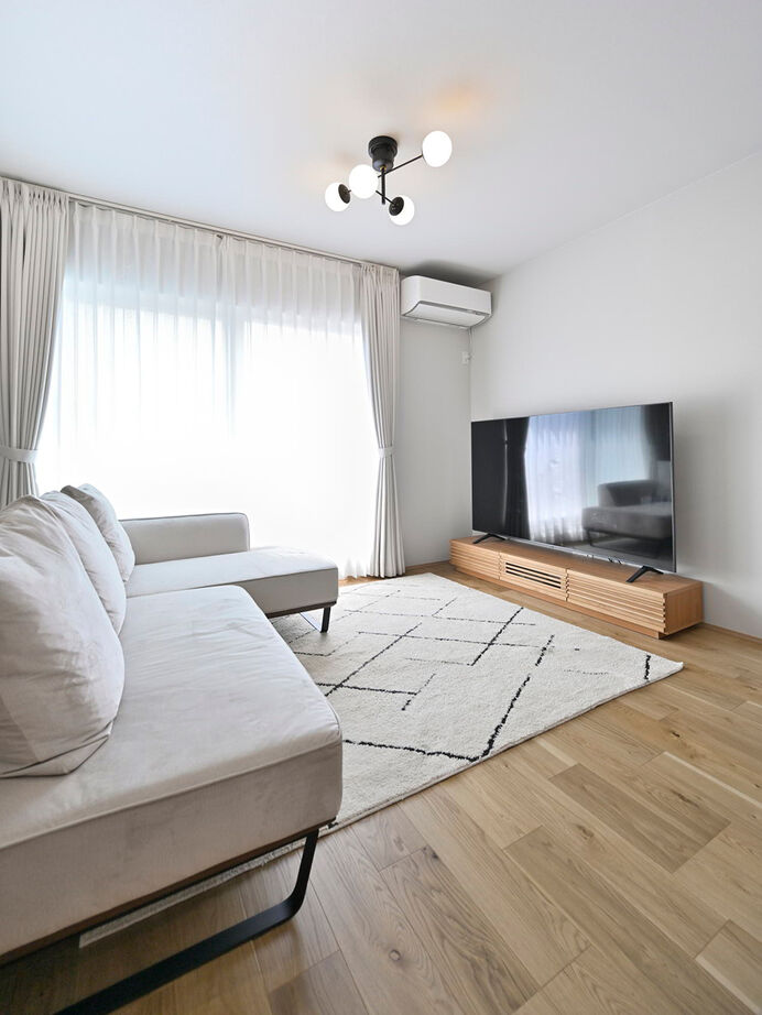 １００年住宅のゼロホーム 2000万円台・尼崎市｜こだわりの2列型キッチン。動線も収納も使いやすさを追求｜間取り有の建築実例画像5