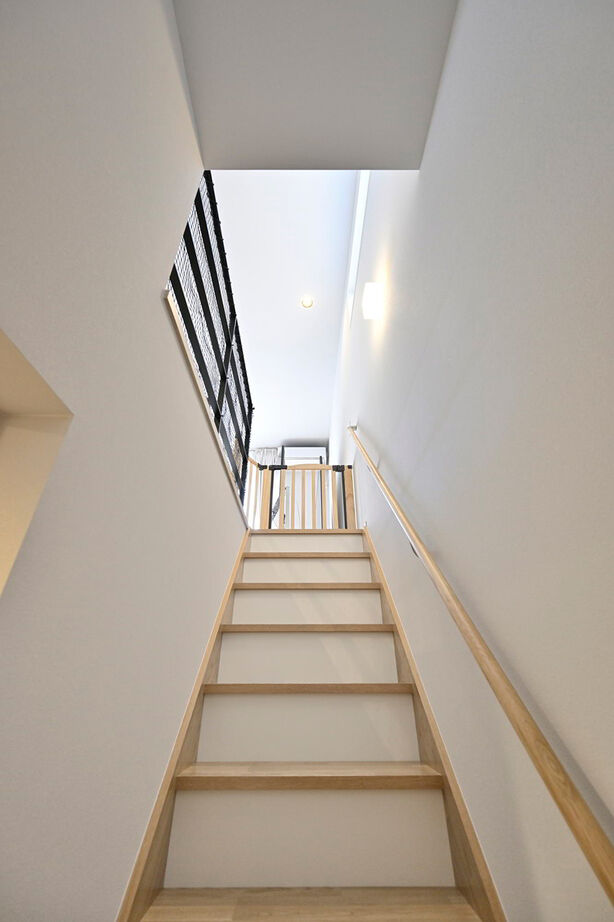 １００年住宅のゼロホーム 2000万円台・尼崎市｜こだわりの2列型キッチン。動線も収納も使いやすさを追求｜間取り有の建築実例画像8