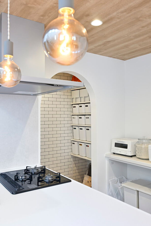 １００年住宅のゼロホーム 2000万円台・西宮市｜大きな階段吹抜けから光が入るナチュラルデザインに癒される家の建築実例画像6