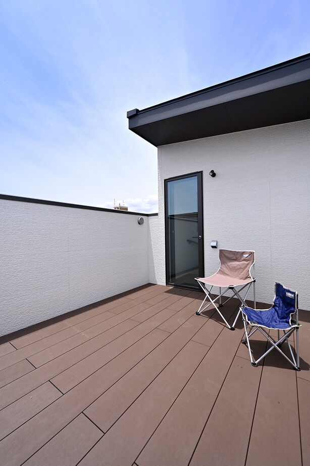 １００年住宅のゼロホーム 芦屋市｜旗竿地に立つ日当たりのいい家。セカンドリビングやルーフテラスなど多彩な空間で暮らしを愉しむの建築実例画像9