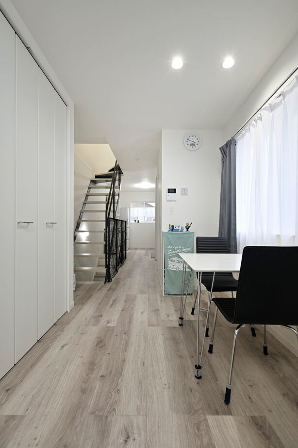 １００年住宅のゼロホーム 2000万円台・大阪市｜敷地14坪・間口1.5間に建てたルーフテラス付の狭小３階建て｜間取り有の建築実例画像2