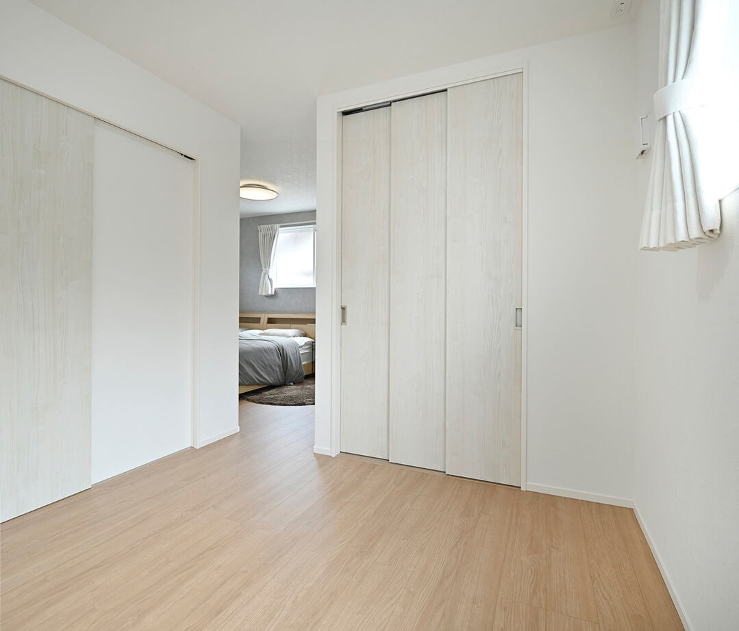 １００年住宅のゼロホーム 大津市｜余白を大切にした空間づくりで豊かな暮らしを叶えた吹抜けのある家の建築実例画像9