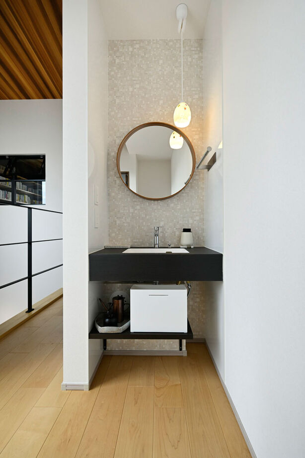 １００年住宅のゼロホーム 3000万円台・大阪市｜広がりと開放感、趣味の時間を楽しむ余白も叶えた敷地14坪狭小3階建ての家｜間取り有の建築実例画像7