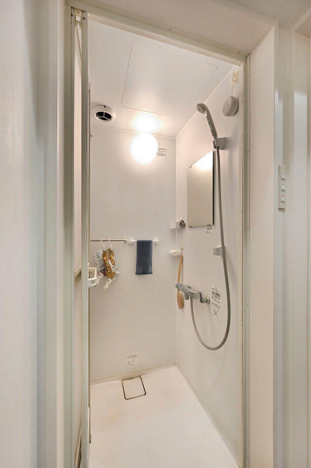 １００年住宅のゼロホーム 2000万円台・大阪市｜土地面積18坪のインナーガレージ付の家。狭小に強い技術で耐震等級3も実現｜間取り有の建築実例画像9