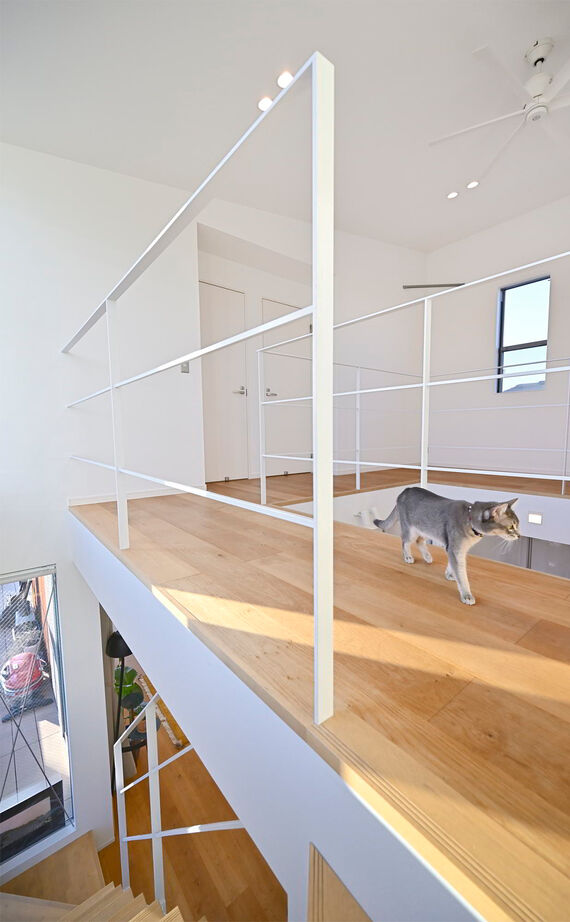 １００年住宅のゼロホーム 4000万円台・大阪市｜天然木の外壁が個性的な３階建て。コボットブレースを使用し最大限の開放感を演出の建築実例画像13