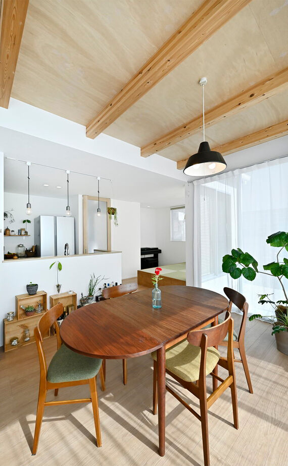 １００年住宅のゼロホーム 2000万円台・八幡市｜祖母が愛した庭を眺めて過ごす。子育てが快適で開放的な家｜間取り有の建築実例画像7