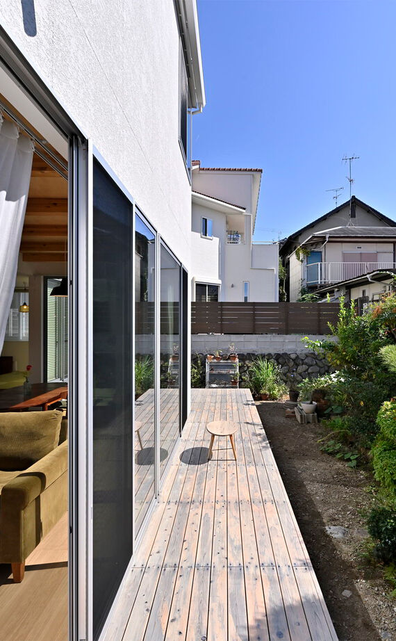 １００年住宅のゼロホーム 2000万円台・八幡市｜祖母が愛した庭を眺めて過ごす。子育てが快適で開放的な家｜間取り有の建築実例画像9