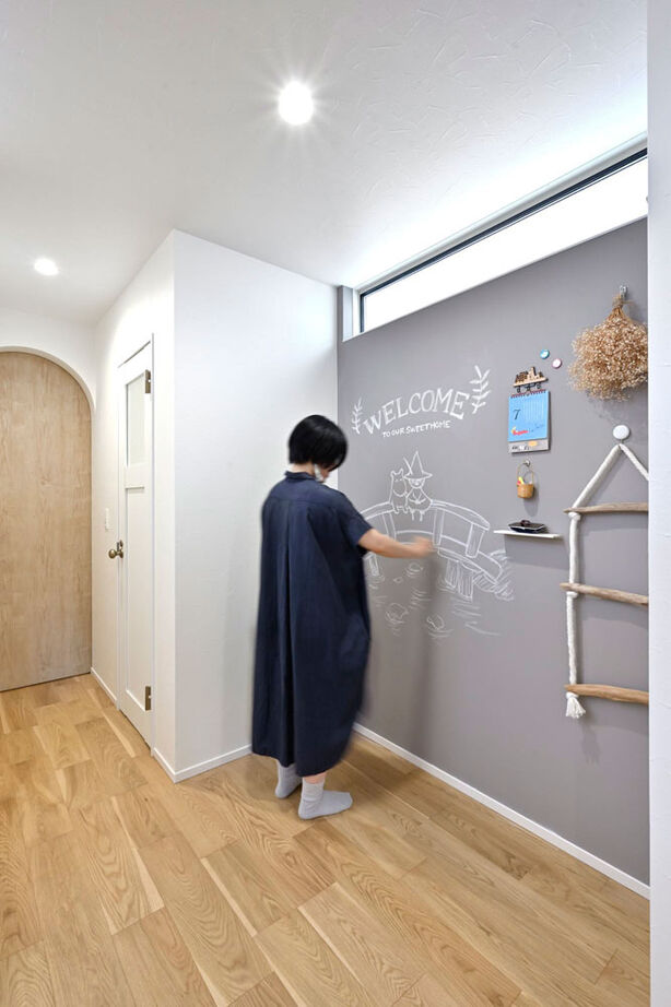 １００年住宅のゼロホーム 3000万円台・神戸市｜１階から３階まで繋がる開放的な設計やインナーテラスのある、こだわりの家｜間取り有の建築実例画像12