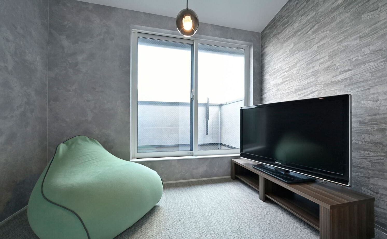 １００年住宅のゼロホーム 4000万円台・京都市｜モダンで心地いい広々LDKやインナーガレージを叶えた敷地24坪3階建ての家｜間取り有の建築実例画像12